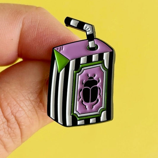 Pin Metálico Beetlejuice Juice