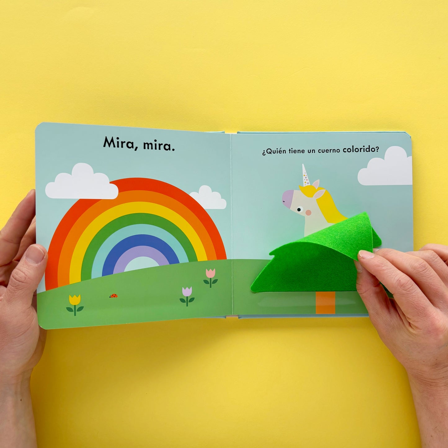 ¡CucúMágico! Toca, toca.  - Libro juego sensorial