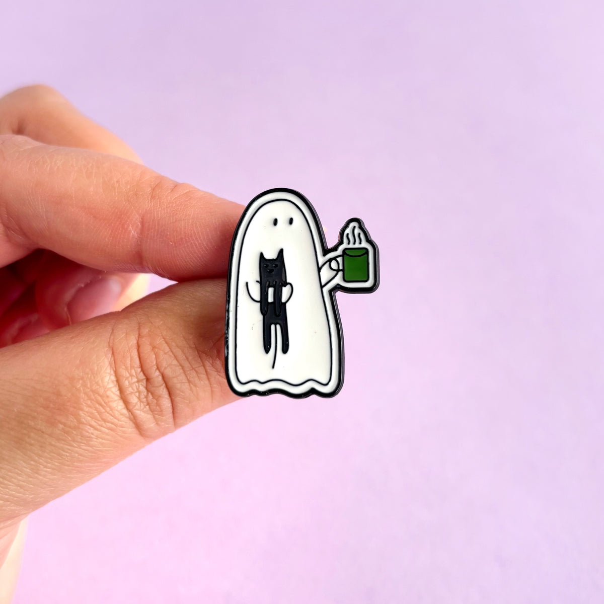 Pin Metálico Ghostly Morning