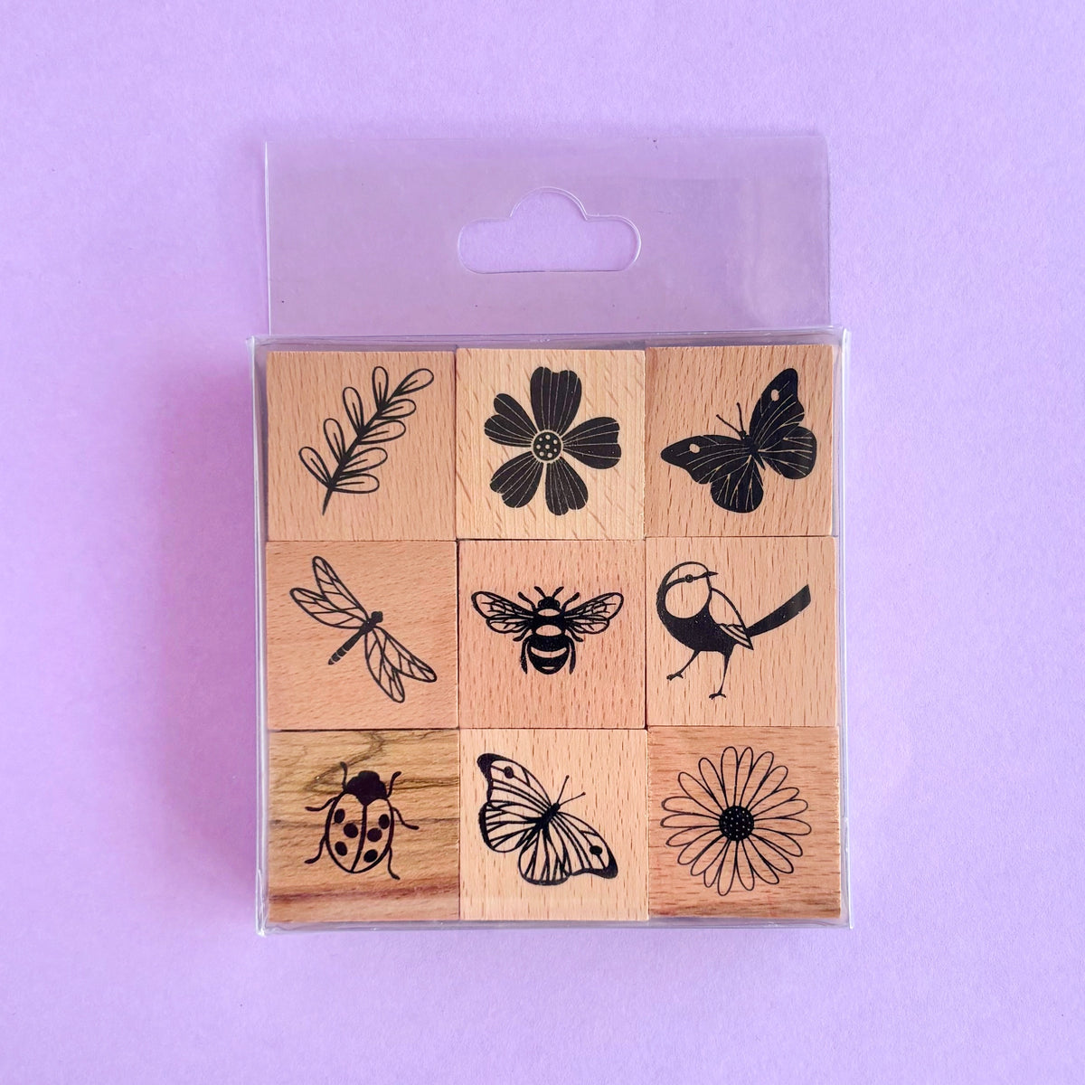 Set de Sellos de Madera Jardín Silvestre · Flores, Mariposas e Insectos