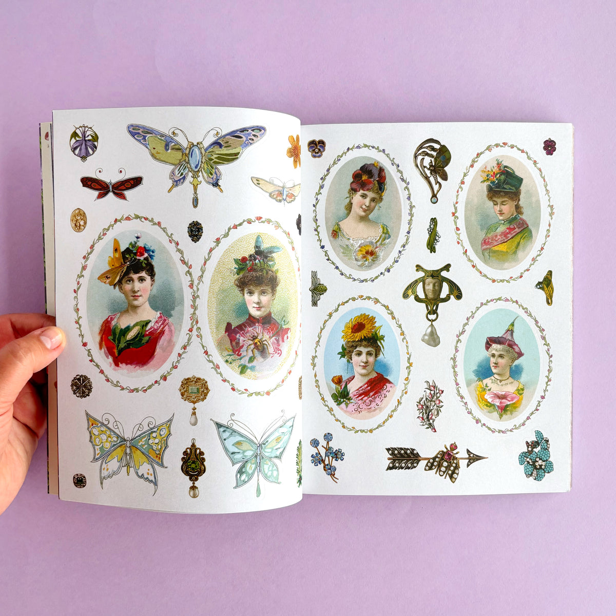 Libro de Stickers y papeles decorativos Fantasy & Fable | Sticker Emporium