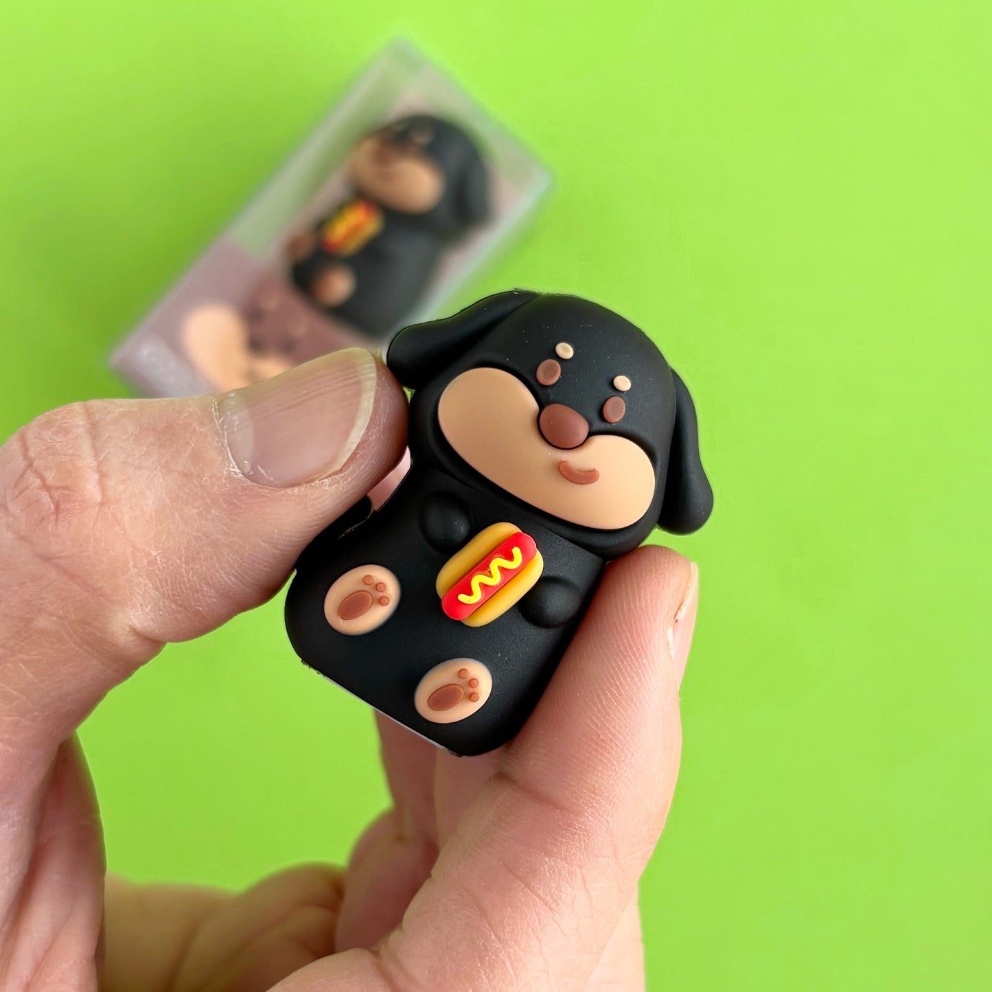 Tajalápiz macizo perro salchicha