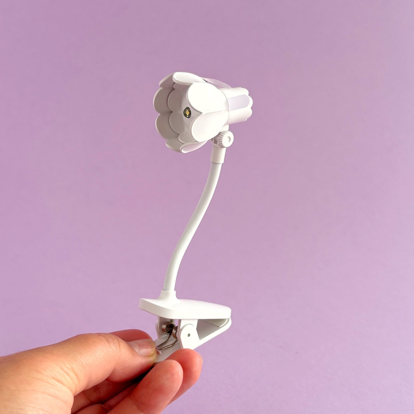 Lámpara de lectura con forma de tulipán