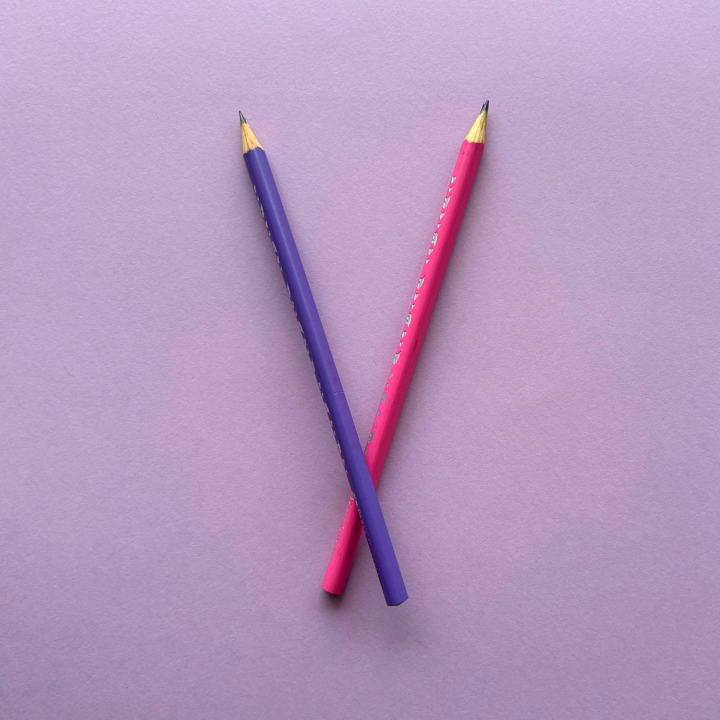 Lápiz negro de grafito unicornio x unidad