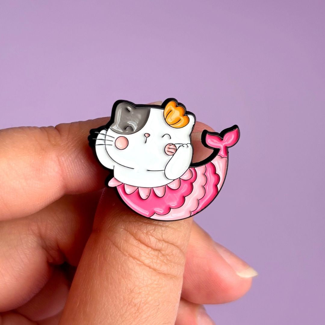 Pin metálico Gatita Sirena - Rosada
