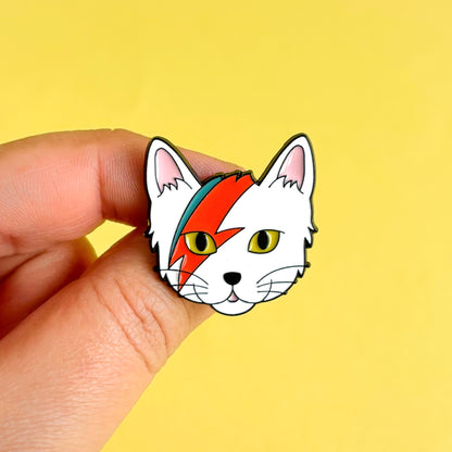 Pin Metálico Cat Bowie